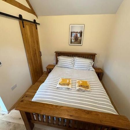 The Paws And Wander Hideaway Villa Mitchel Troy Ngoại thất bức ảnh