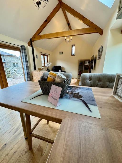 The Paws And Wander Hideaway Villa Mitchel Troy Ngoại thất bức ảnh
